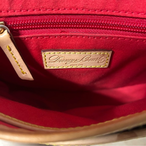 Dooney & Bourke Pebble Grain Saddle Hallie Crossbody Bag Caramel Brown VTG - Picture 12 of 16